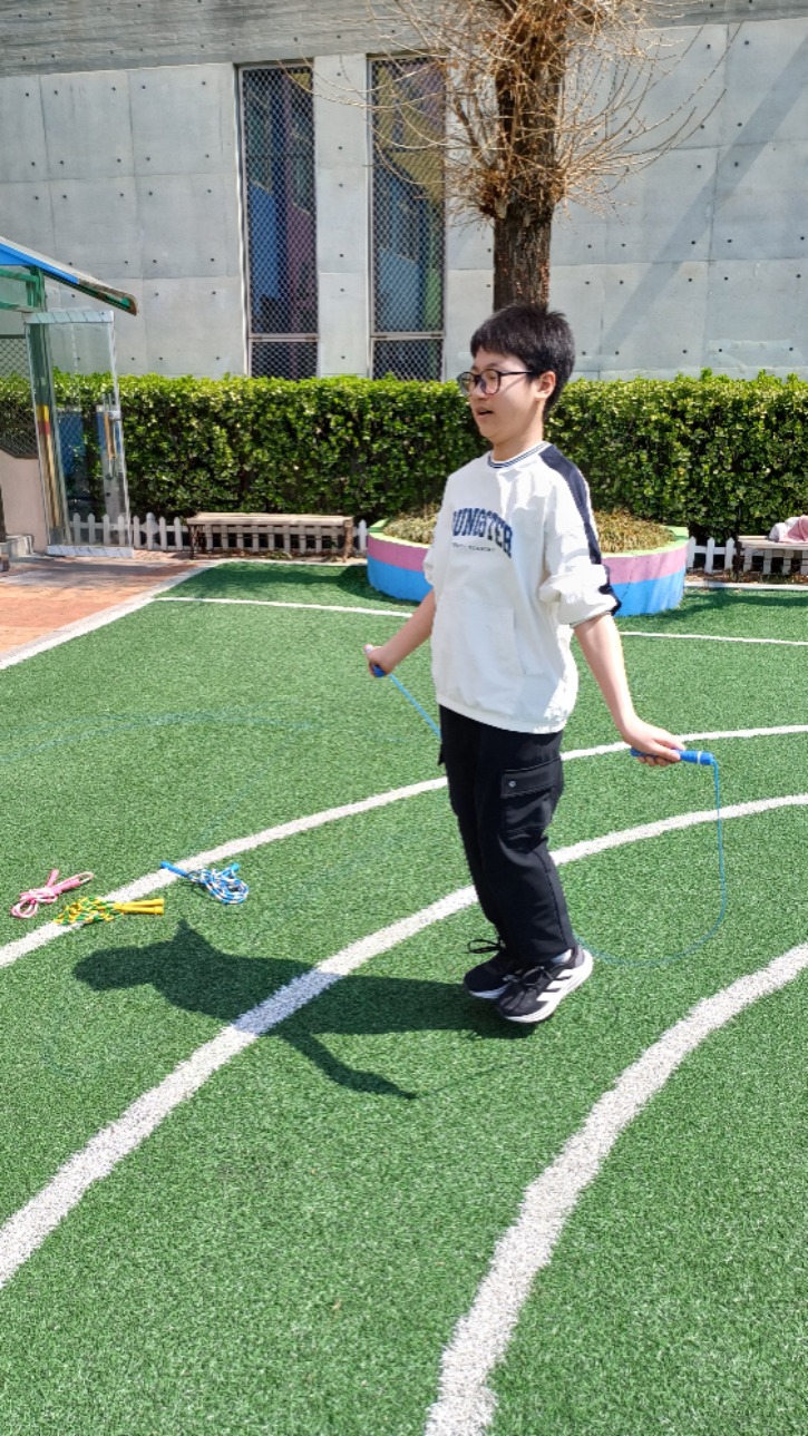 KakaoTalk_20250404_185938984_03.jpg