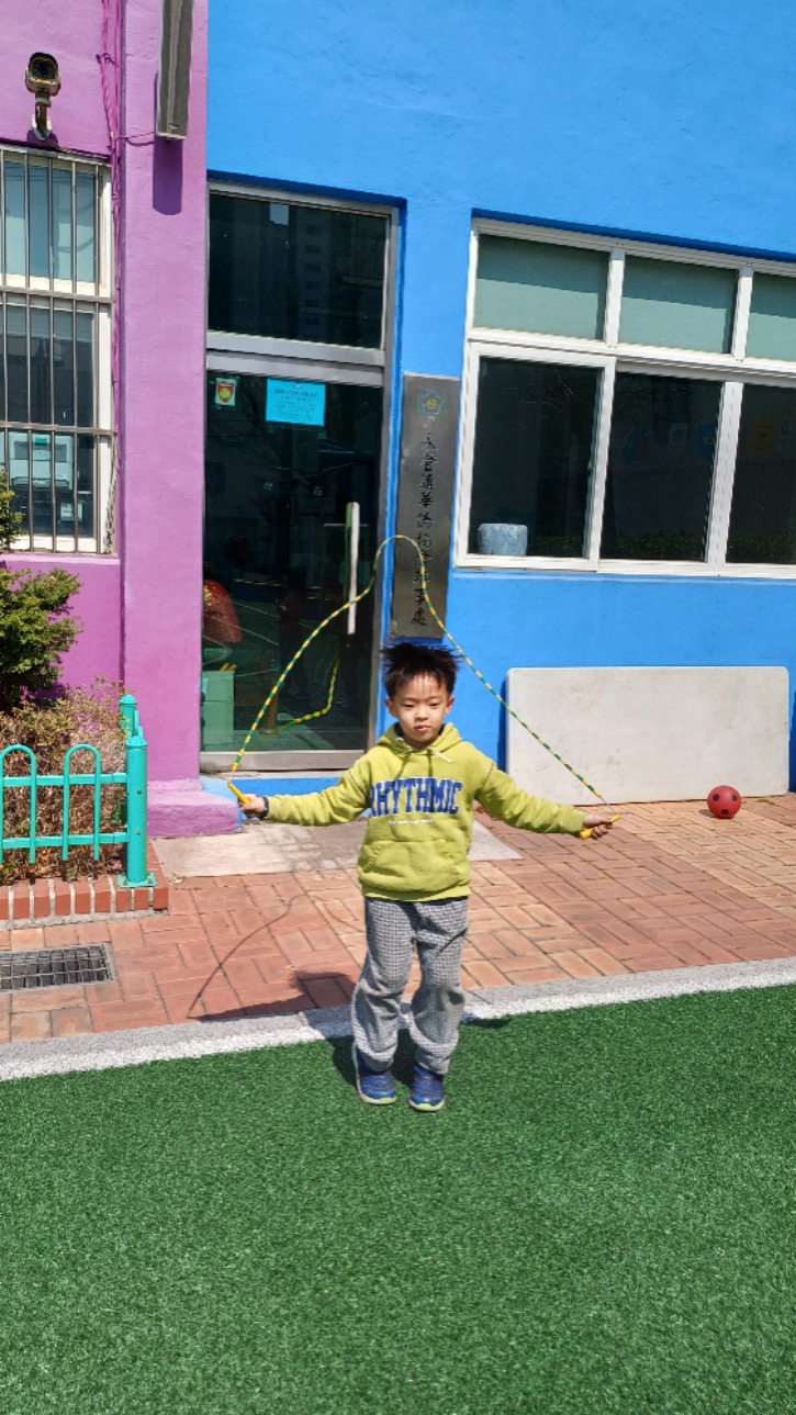 KakaoTalk_20250404_185938984_04.jpg